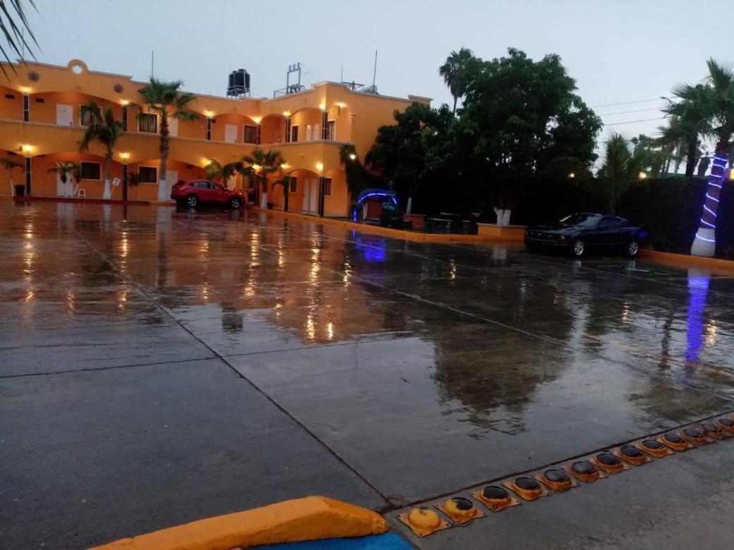 Hotel Paraiso Del Valle Ciudad Constitucion Екстер'єр фото