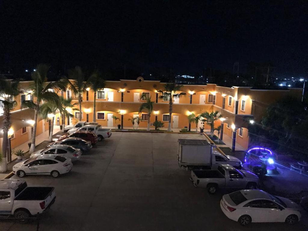 Hotel Paraiso Del Valle Ciudad Constitucion Екстер'єр фото
